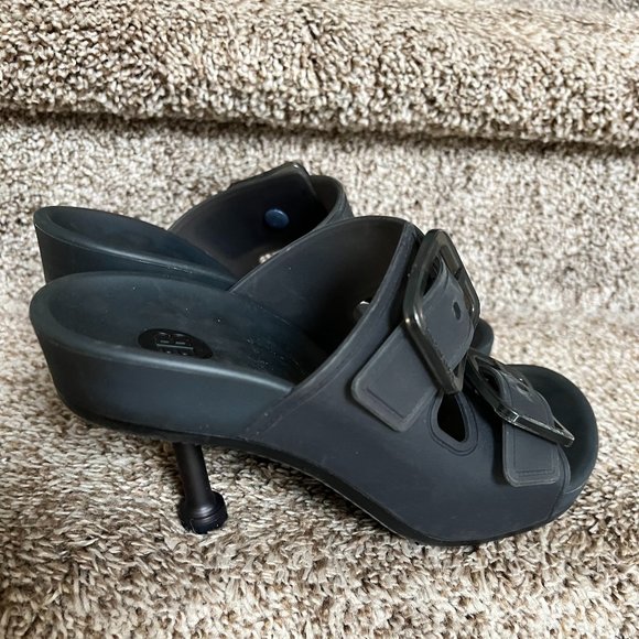 Balenciaga Women's Mallorca Slide PVC Jelly Logo Buckle Sandals. - Picture 5 of 14